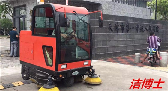 電瓶掃地車(chē)