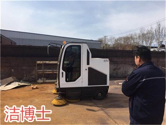 掃地車(chē) 掃地車(chē)