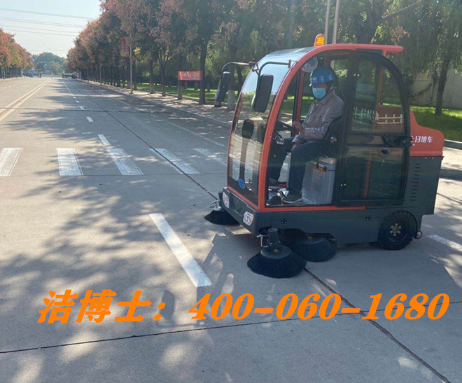 潔博士駕駛掃地車(chē)客戶(hù)案例-江蘇恒瑞醫藥股份有限公司